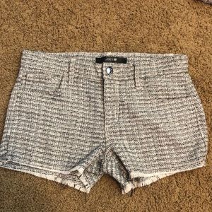 Black/white plaid shorts by joes jeans